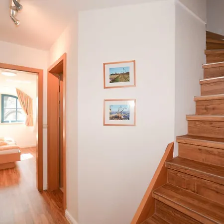 Prázdninový dům Reetdachhaus Malve 3 Im Puddeminer Wiek Puddemin