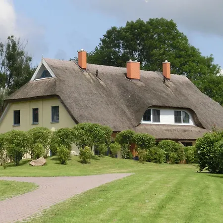 Prázdninový dům Reetdachhaus Malve 3 Im Puddeminer Wiek *